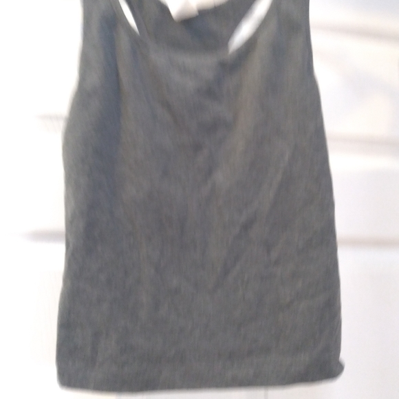 Tank top - Picture 2 of 4